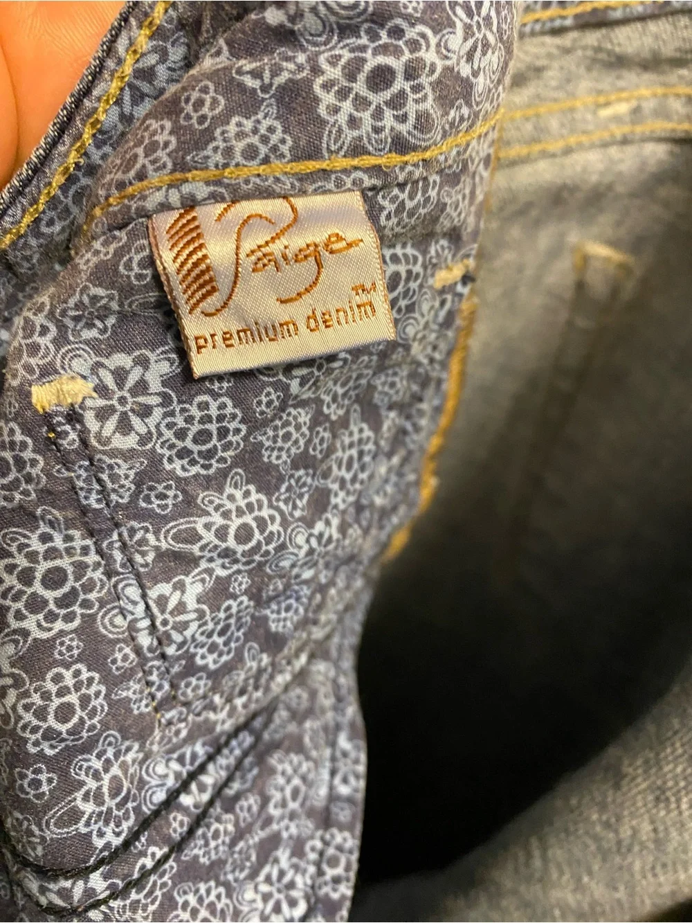 Paige Jeans 32 Hollywood Hills Stretch Blue Denim Flare Leg 14 Embroidered